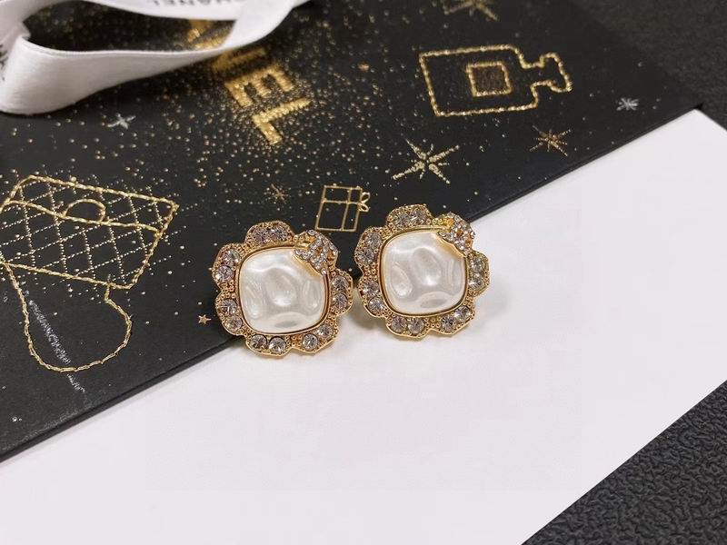 Chanel earing 3lyx670